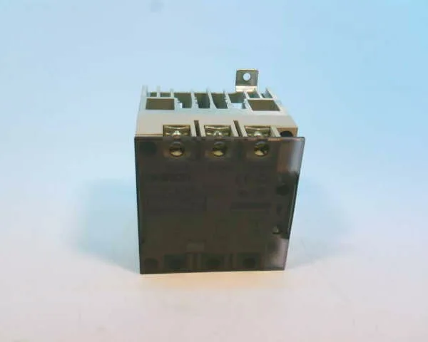 Omron G3PB-215B-2-VD DC12-24 — Solid State Relays (image 4)