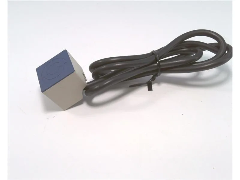 Schneider Electric XS7T2DA210 — Proximity Sensors (image 2)