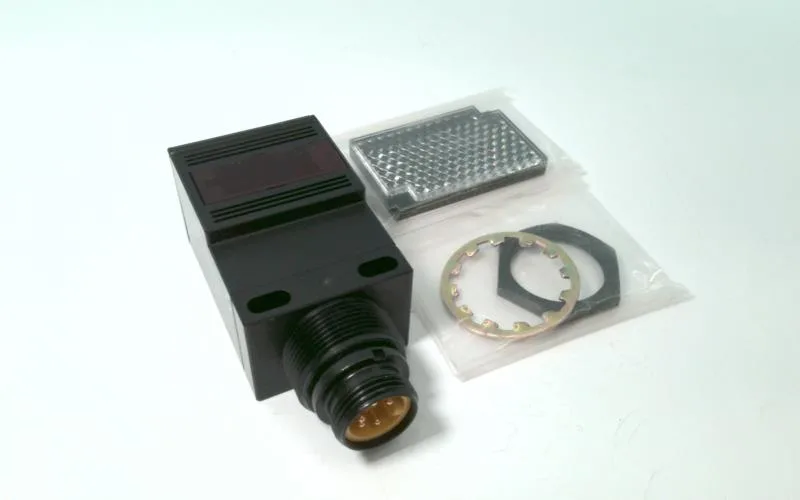Omron E3JU-R5M-4MN — Photoelectric Sensors (image 3)