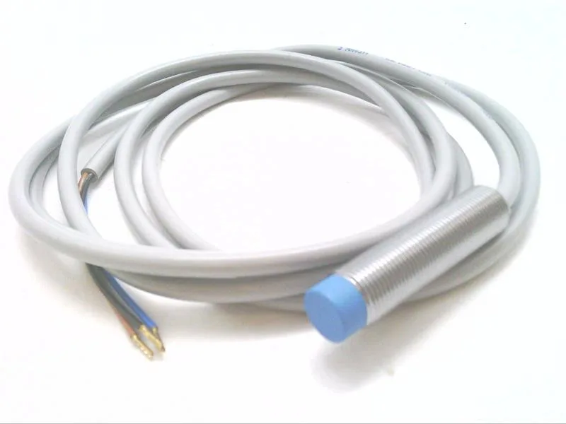 SICK IM12-10NPS-ZW1 — Proximity Sensors (image 2)