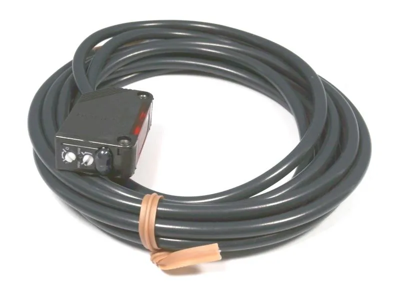 Omron E3Z-R81 2M — Photoelectric Sensors (image 2)