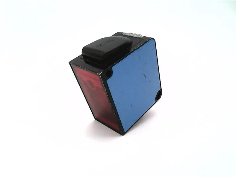 SICK DT50-2B415252 — Proximity Sensors (image 2)