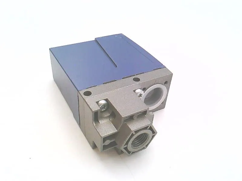 Schneider Electric XMLA010A2S14 — Pressure Sensors (image 2)