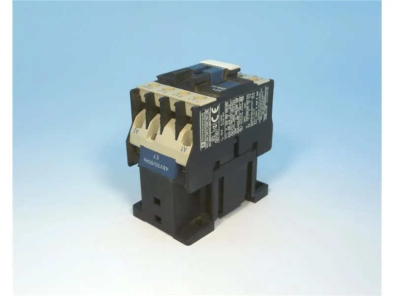 Schneider Electric LC1D0901E7 — Contactors (image 4)