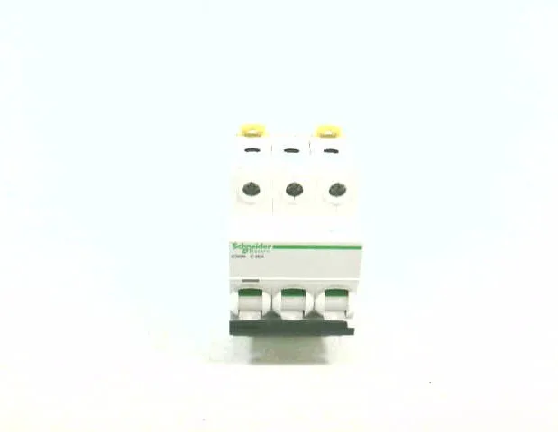 Schneider Electric A9F79320 (image 2)