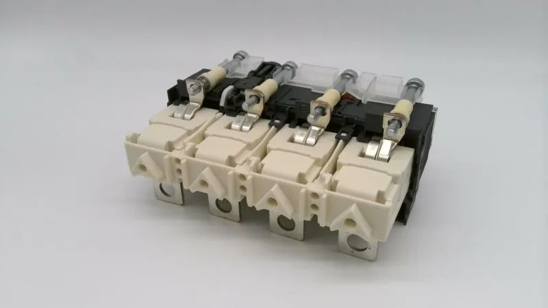 Schneider Electric LV429082 (image 2)