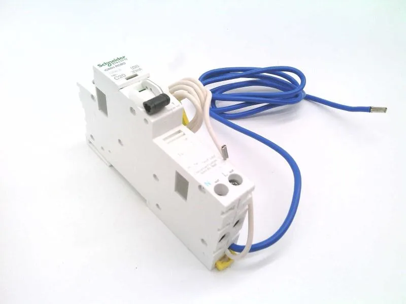Schneider Electric A9D19820 (image 2)