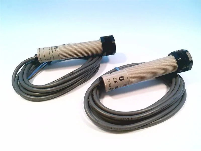 Omron E3F2-3Z2 — Photoelectric Sensors (image 2)