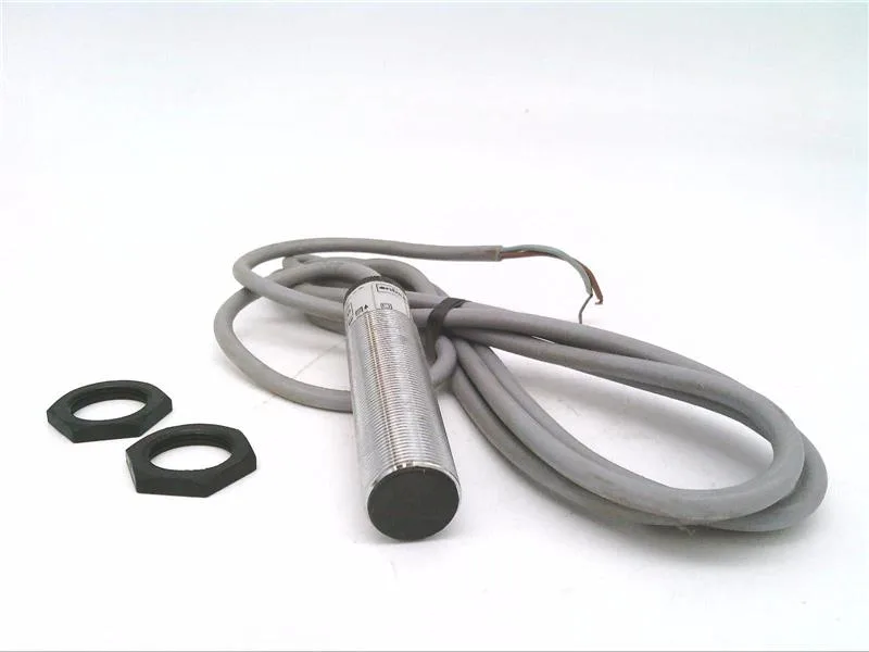 Schneider Electric XSAA05021 — Proximity Sensors (image 2)