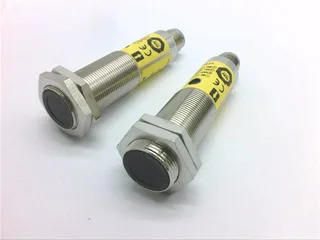Omron E3FS-10B4-M1-M