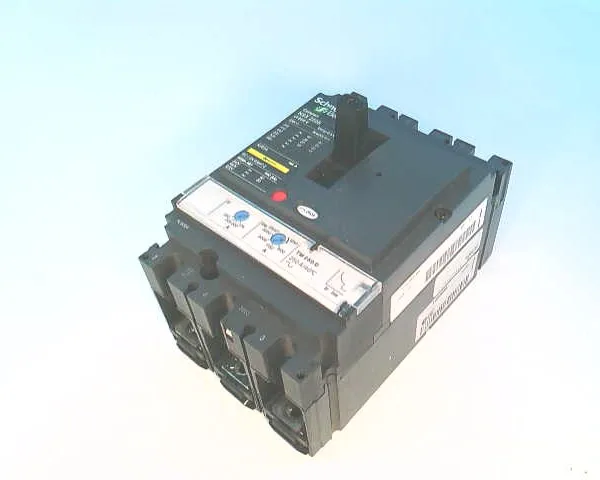Schneider Electric LV431100 (image 4)
