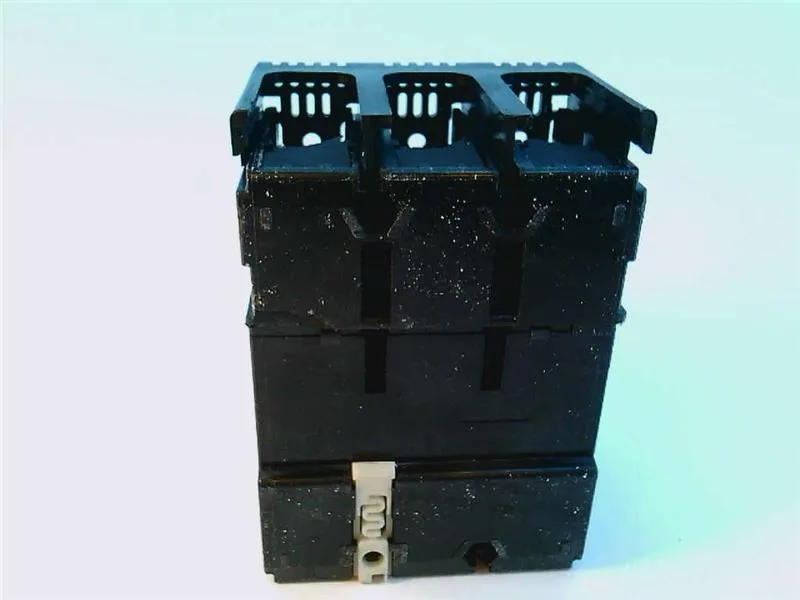 Fuji Electric SA53C/30 — Miniature Circuit Breakers (MCB) (image 2)