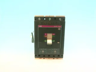 ABB 1SDA054322R1 — Molded Case Circuit Breakers (MCCB) (image 2)