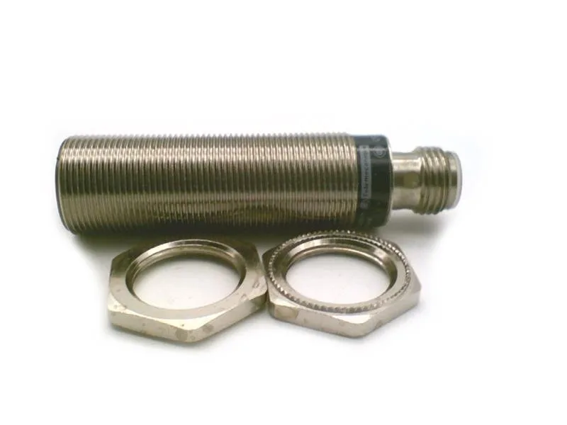 Schneider Electric XS1M18MA250K — Proximity Sensors (image 2)