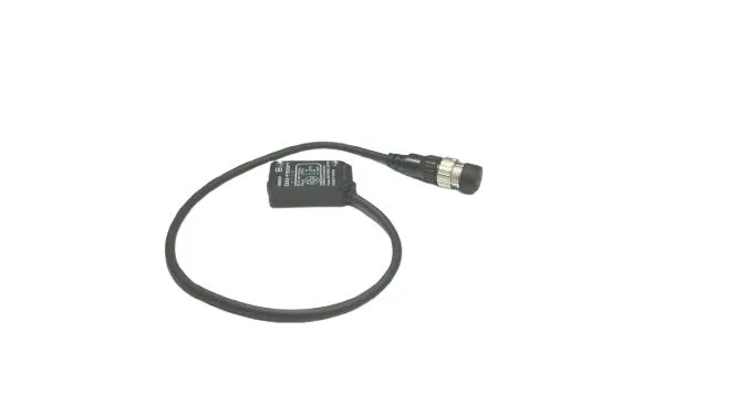 Omron E3AS-F1500IPT-M1TJ 0.3M — Photoelectric Sensors