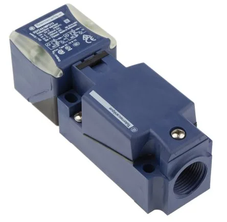 Schneider Electric XS7C4A1MPG13 — Proximity Sensors (image 2)