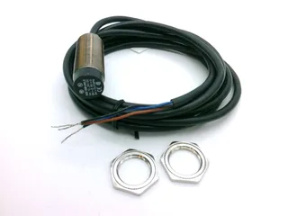 Schneider Electric XS218BLNAL2 — Proximity Sensors
