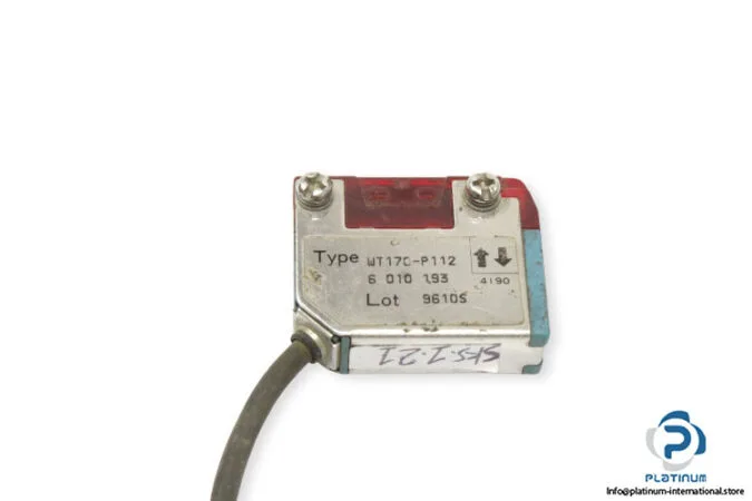 SICK WT170-P112 — Photoelectric Sensors (image 3)