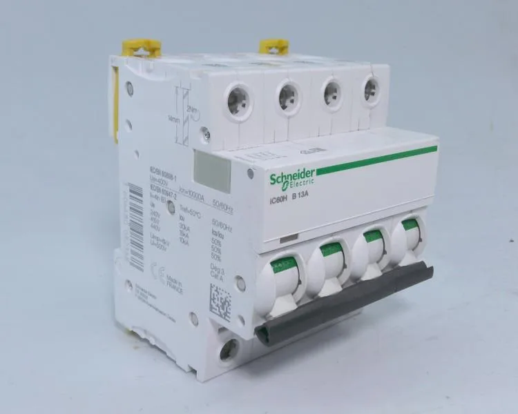 Schneider Electric A9F83413