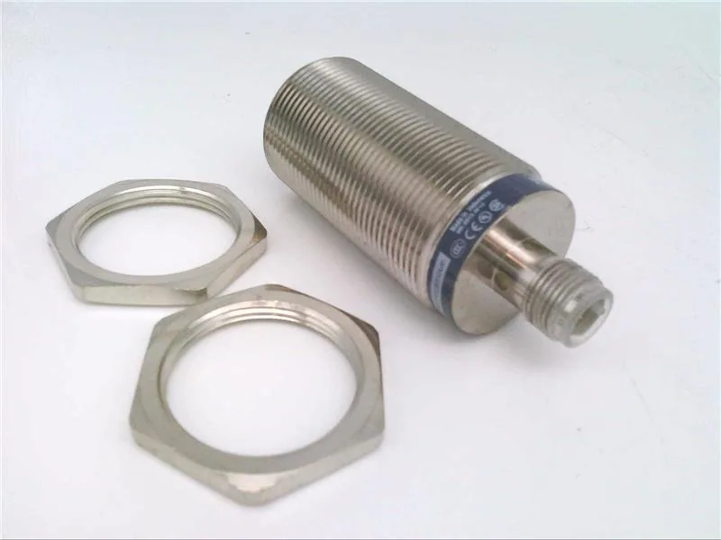 Schneider Electric XS630B1PAM12 — Proximity Sensors (image 3)