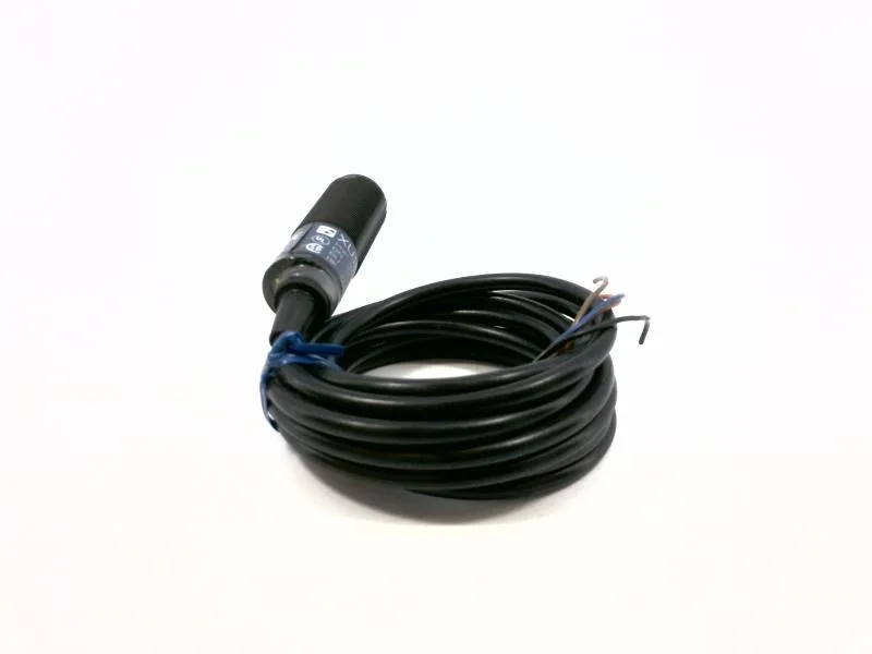 Schneider Electric XU1-B18PP340 — Photoelectric Sensors (image 4)