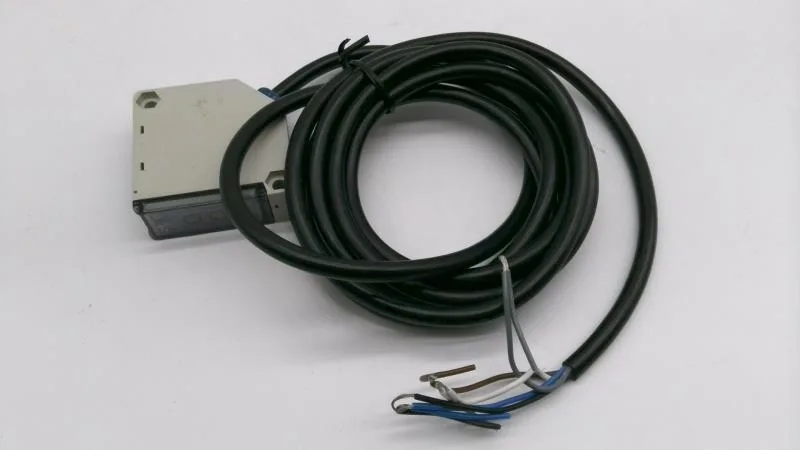 Schneider Electric XUK-5ARCTL2 — Photoelectric Sensors