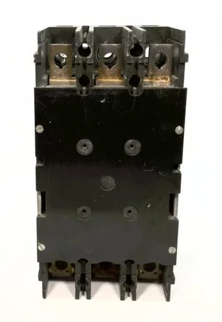 ABB UXAB728131R131 — Molded Case Circuit Breakers (MCCB) (image 3)