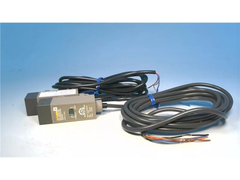 Omron E3L-2E4-50 — Photoelectric Sensors (image 3)