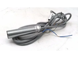 Schneider Electric XSA-H05713 — Proximity Sensors (image 2)