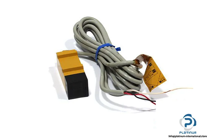 Omron E3S-R2B4 — Photoelectric Sensors (image 5)