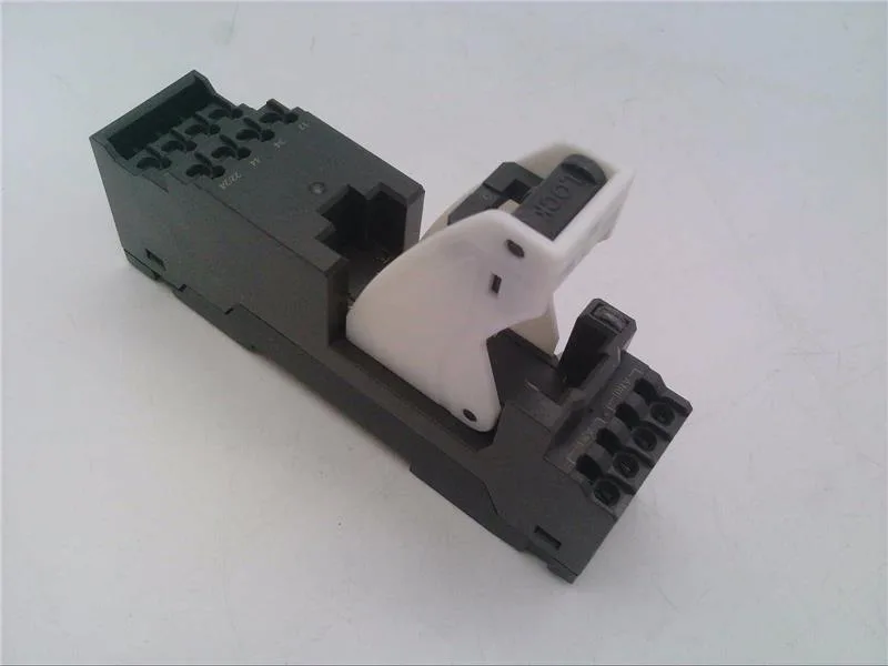 Omron P7SA-10F-ND-PU DC24 — Relay Sockets (image 3)