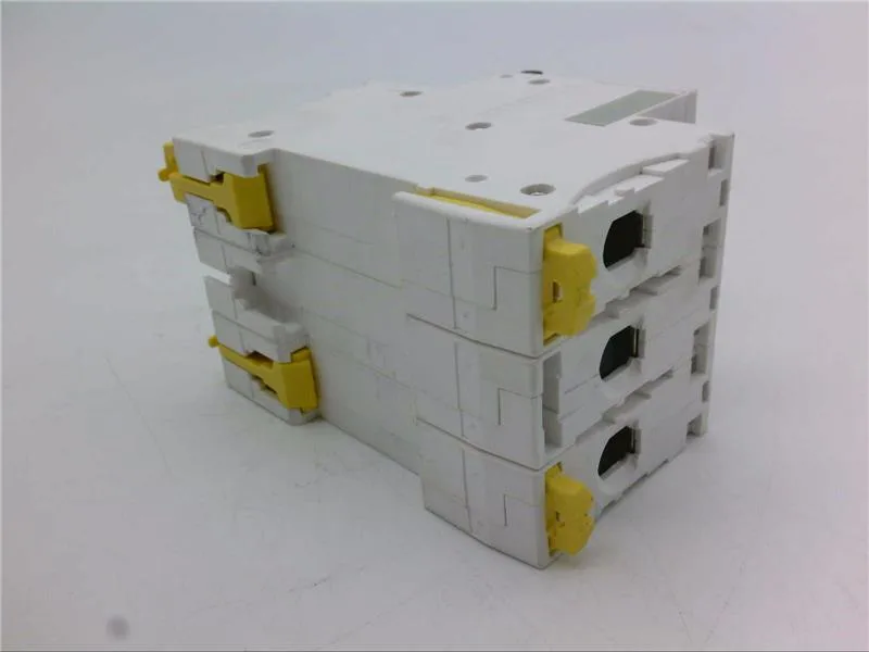 Schneider Electric A9F74316 (image 2)