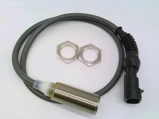 Omron E2A-M18KS08-WS-B1-2 0.5M — Proximity Sensors (image 2)