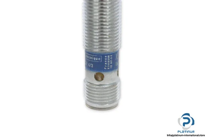 Schneider Electric XS1M12PA370D — Proximity Sensors (image 5)