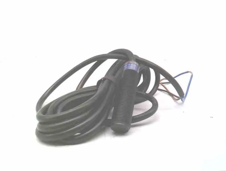 Schneider Electric XS3P12PA370 — Proximity Sensors (image 2)