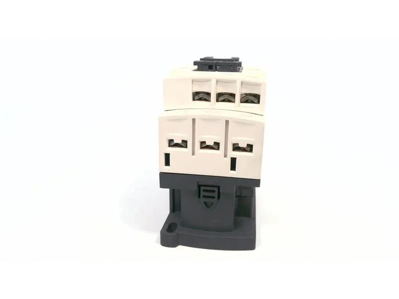 Schneider Electric CAD32FC7 (image 5)