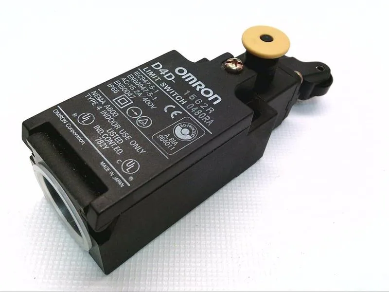 Omron D4D-1562R — Limit Switches