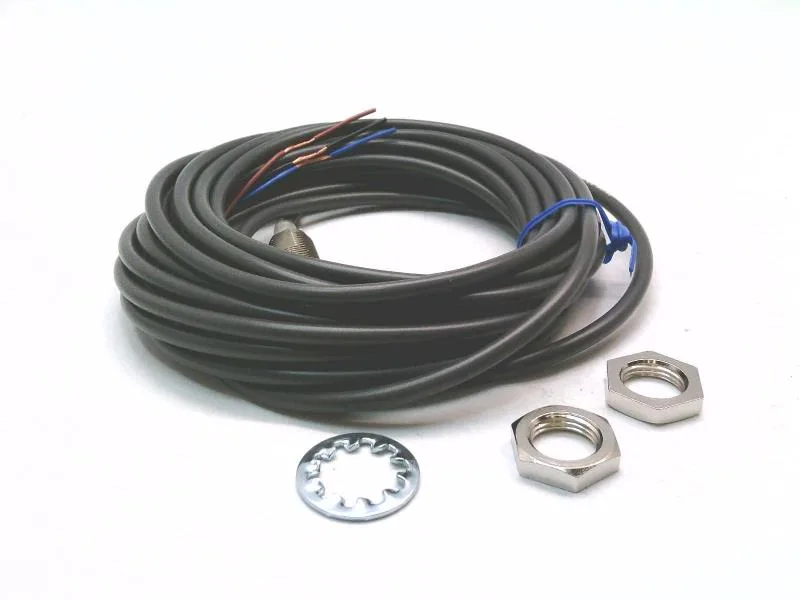 Omron E2E-X3B4-IL2 5M — Proximity Sensors (image 2)