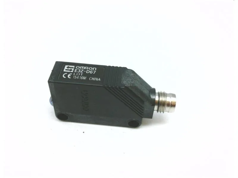 Omron E3Z-D67 — Photoelectric Sensors