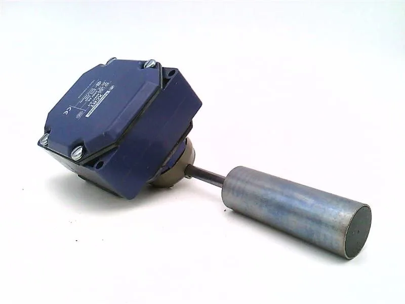 Schneider Electric XCRT115 — Limit Switches (image 2)