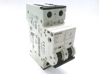 Siemens 5SY4204-7 — 2-Pole MCB (DIN Rail) (image 5)