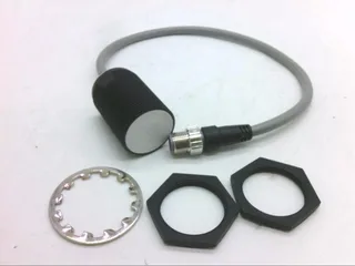 Omron E2EQ-X15X1-M1J 0.3M — Proximity Sensors (image 2)
