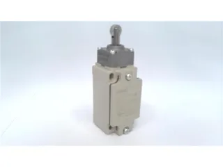 Omron D4B-2B71N — Limit Switches (image 2)