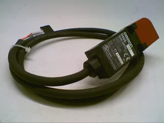 Omron D4GS-N2R — Limit Switches (image 3)