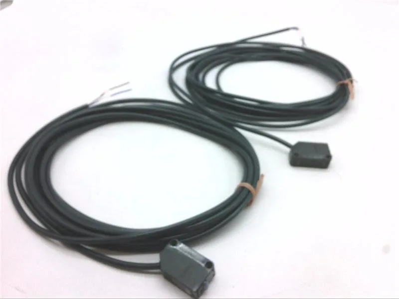 Omron E3Z-T81 5M — Photoelectric Sensors