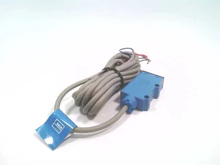 SICK WE6-N132 — Photoelectric Sensors