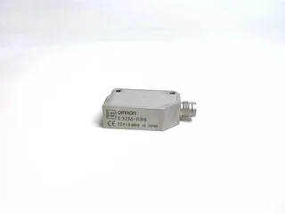 Omron E3ZM-R86 — Photoelectric Sensors (image 3)