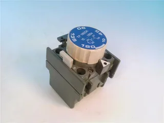 ABB 1SBN020300R1001 — Contactor & Starter Coils (image 4)