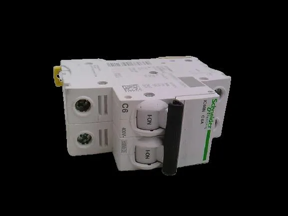 Schneider Electric A9F79206 (image 3)