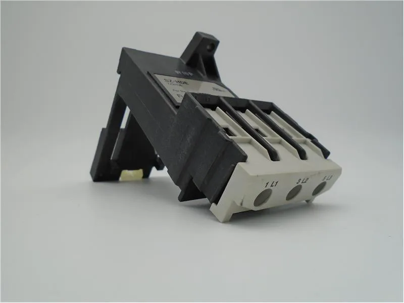Fuji Electric SZ-HDE — Circuit Breaker Accessories